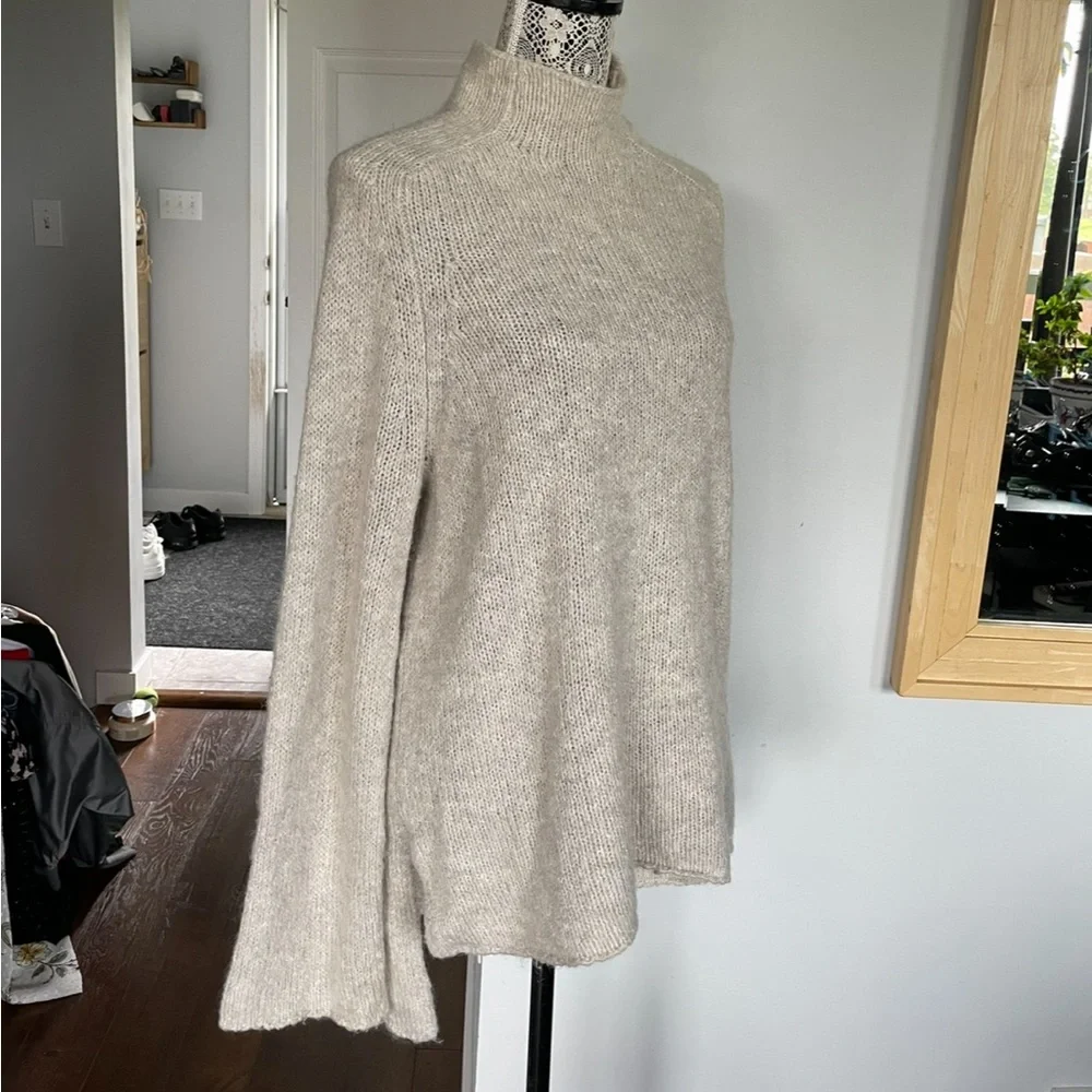 Aritzia Large Golden TNA Wool Blend Mock Neck Knit Sweater. Oatmeal. - Picture 10 of 14